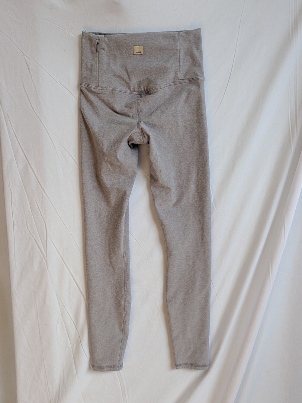 Vuori Women's Light Gray High-Rise Leggings